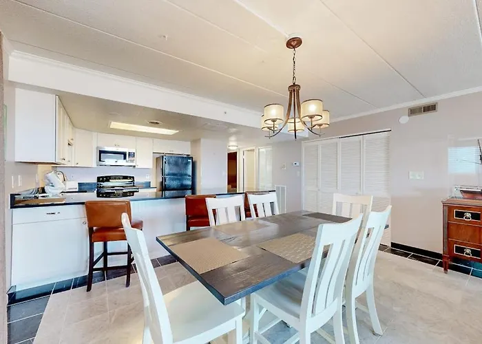 Holiday home Waterfront Family-friendly With Private Balcony Ac Shared Outdoor Pool *