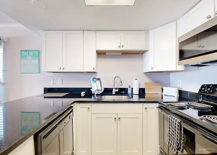 Holiday home Waterfront Family-friendly With Private Balcony Ac Shared Outdoor Pool *
